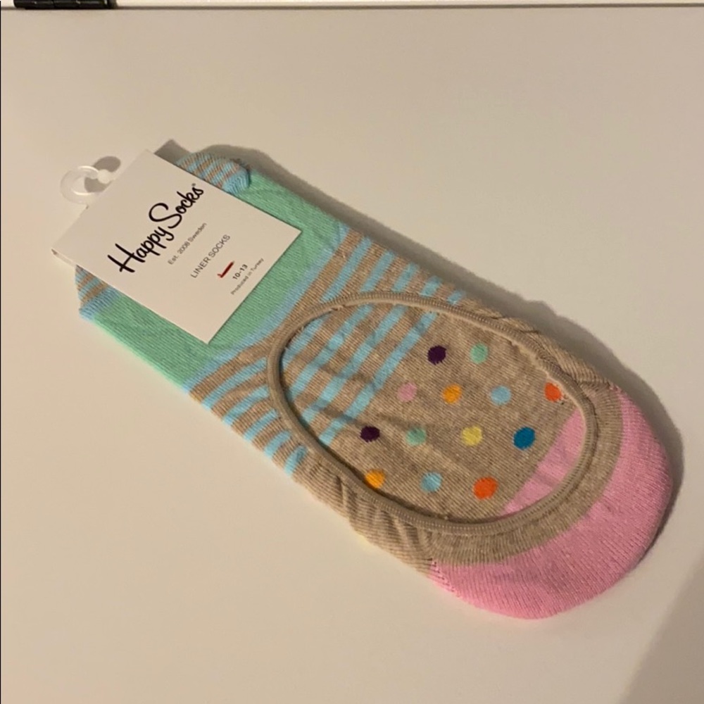 Happy socks 🛍️ 3/$18 or 🔥 4/$20